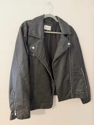 Universal Threads Leather jacket thumbnail 1