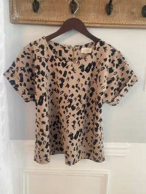 MELLODAY Boutique Short Sleeve Top thumbnail 1