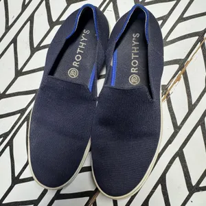 Rothy’s The Original Slip On Sneaker in Navy size 8.5 thumbnail 2