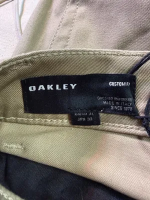 Oakley NWT Men’s Khaki Pocket Shorts  thumbnail 9