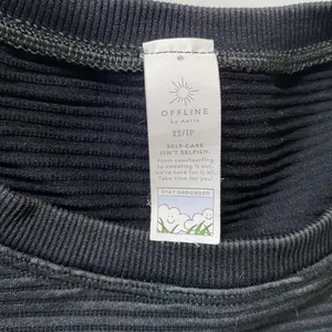 Baby Tee Offline by Aerie Womens XS‎ Black Seamless Ribbed Short Sleeve Crop Top thumbnail 5