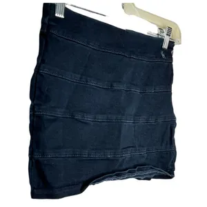 Abercrombie Perfect Stretch Mini Skirt‎ thumbnail 2