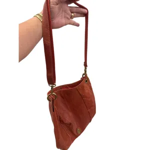 Vintage Fossil Womens Red Leather Shoulder Bag Purse SKU 7234 thumbnail 12