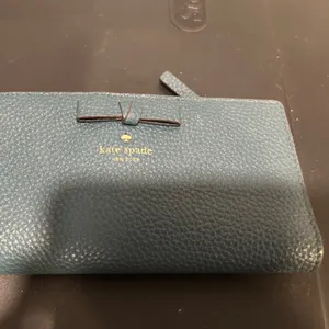 Kate Spade Blue Leather Wallet thumbnail 4