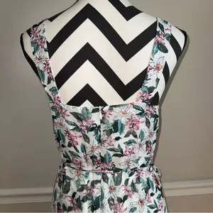ELLIATT‎ Revolve Vedado Floral Pleated Tiered Midi Dress size Small thumbnail 6