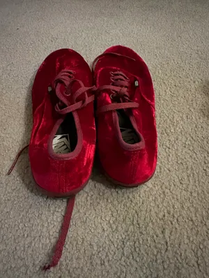Red Size 7 thumbnail 2