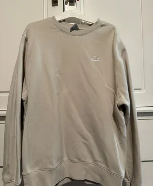 Cream Nike Crewneck thumbnail 1