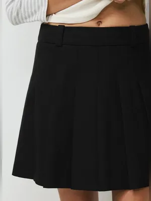 Aritzia Sunday Best Olive Micro Skirt Black thumbnail 3