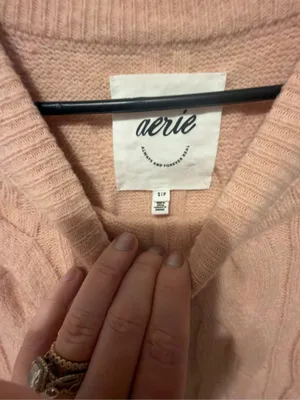 Aerie unREAL Cable Knit Crew Sweater in Pink size small- very oversized #1467 thumbnail 8