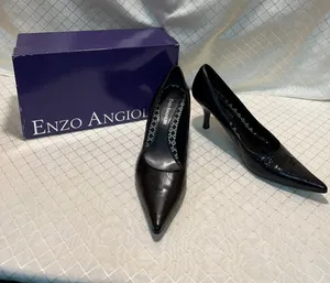 Enzo Angiolini “Eazinnon” black leather Pointed Toe Pumps size 7.5 thumbnail 1