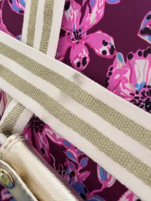 Lilly Pulitzer Deluxe Wine Carrier Amarena Cherry Tropical With A Twist thumbnail 7