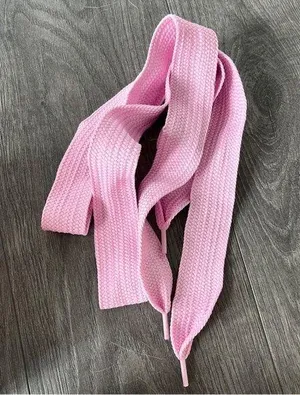 Puma Pink Basket Heart Suede Sneakers Large Pink Bows Size 6.5 Great Condition thumbnail 6