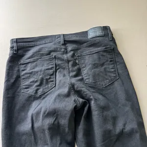 Levi’s 311 SHAPING SKINNY Jeans thumbnail 12