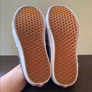 Vans Black and White Classic Sneakers thumbnail 4