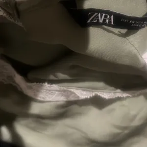 NWT green‎ silk bodysuit lace trim thumbnail 5