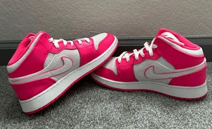 Air Jordan 1 Mid thumbnail 2