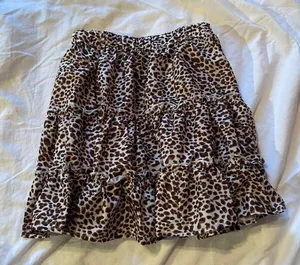 Boho Cheetah Print Tiered Ruffle Mini Skirt thumbnail 2