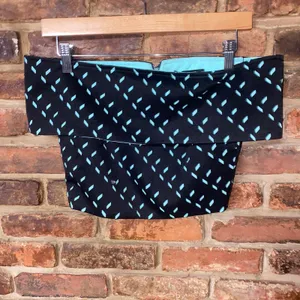 NWT Elliatt Black Teal Printed Forced Off-The-Shoulder Crop Top Women's Size XS thumbnail 2