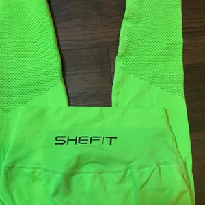 SHEFIT Seamless High Waisted Mesh Leggings Neon Green Small Athletic Workout thumbnail 4