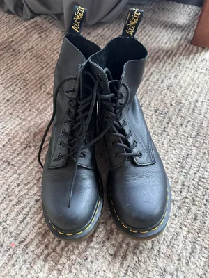 Dr. Martens 1460 WOMEN'S PASCAL VIRGINIA LEATHER BOOTS thumbnail 2