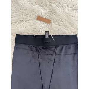 Skims High Waist Velour Short Onyx Size Small thumbnail 3