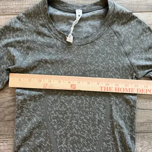 Lululemon Swiftly Tech Long Sleeve Shirt 2.0 Distorted Static Rover / White Opal thumbnail 4