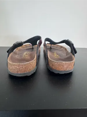 Birkenstock Metallic Magenta Gizeh Thong Sandals thumbnail 5