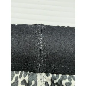 Nike Pro Women Leopard Print Compression Shorts Black White Size L 3in‎ Inseam thumbnail 6