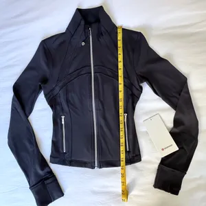 NWT Lululemon Define Cropped Jacket *Nulu - Black / Mirror Silver - 2 thumbnail 14
