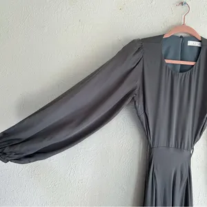 ASTR the Label Quinn Maxi Dress in Sage Open Back Satin Sz XS thumbnail 4