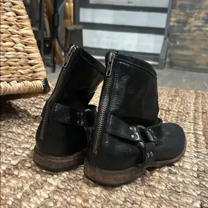 Frye Phillip Harness Short Ankle Boots Womens Size 7.5B Black Leather Zip Moto thumbnail 8