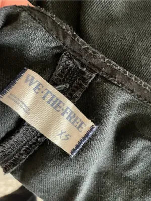 Free People We The Free Black High Roller Denim V-Neck Shortalls Overalls XS thumbnail 6