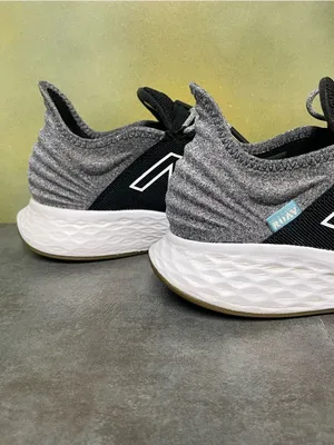 New Balance Women's Fresh Foam Roav T-Shirt Black/Gray Sneakers Size 9.5B thumbnail 11