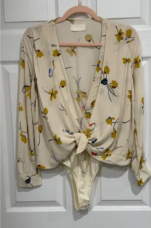 Capulet Cream‎ Floral Tie Front Long Sleeve Bodysuit V-Neck BSH1800-CTF XS thumbnail 1