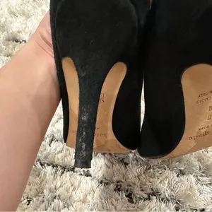 Kate Spade New York Suede Round Toe Pumps in Black thumbnail 10