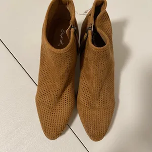 NWT |‎ Qupid women’s tan mesh boots — size 8 thumbnail 3