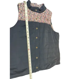 Denim & Company M Quilted Blue Floral Print Puffy Vest Pocketed Snap Button thumbnail 8