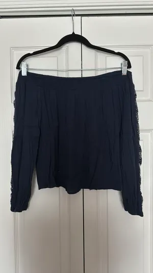 Hollister Off-The-Shoulder Blouse thumbnail 3