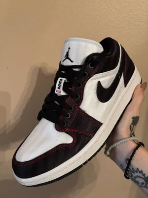 Wmns Air Jordan 1 Low SE Utility ‘White Black Red' thumbnail 1