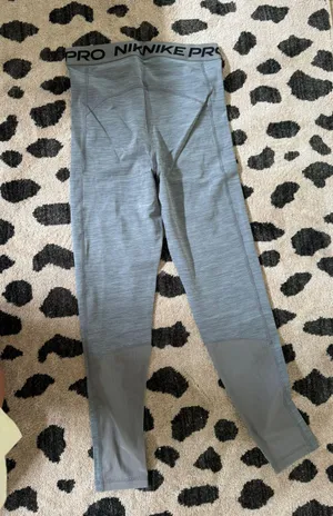 Nike NWOT  pro leggings thumbnail 2