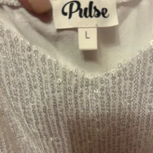 Pulse bright white Sequin Camisole size large thumbnail 9
