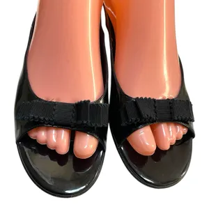 Salvatore Ferragamo Vara Bow Slides 8 Black Patent Leather Elegant Designer Sandals thumbnail 7