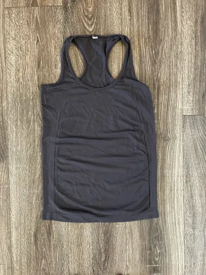 fabletics swiftly tech tank thumbnail 1