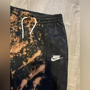 Nike Sportswear Oregon USA Women’s Bleached Black Sweatpants Joggers Size XS thumbnail 4