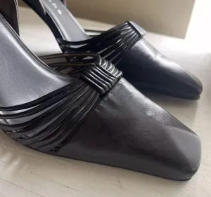 Apostrophe vintage leather upper pointed - toe pumps heels 7 U.S black thumbnail 4