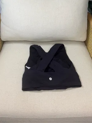 Lululemon Forward Fold Bra *Light Support, C/D Cups Size 4 thumbnail 4