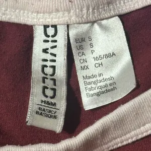 H&M Burgundy Tee with White Accents thumbnail 2