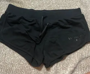 Victoria's Secret-Medium thumbnail 1