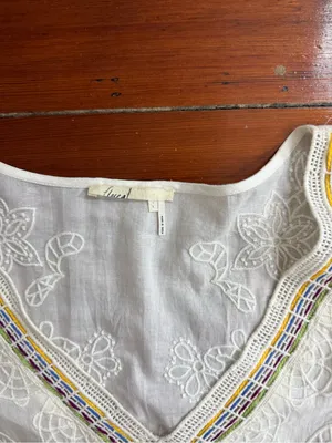Anthropologie Floreat Aviana Embroidered Flutter Sleeve Smock Waist Top Sz L 💛🍄 thumbnail 8