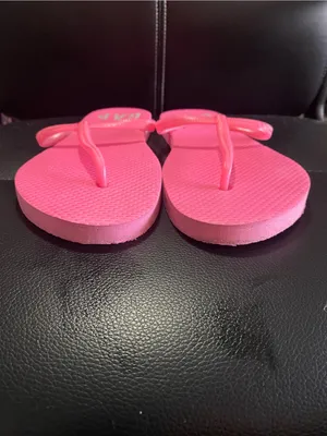 GAP Women's Hot Pink T-Strap Flip Flop Sandals size 9 thumbnail 2